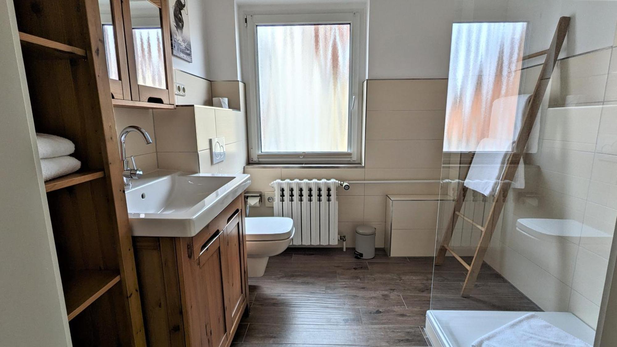 Altstadthotel Goldene Kugel Waren  Extérieur photo