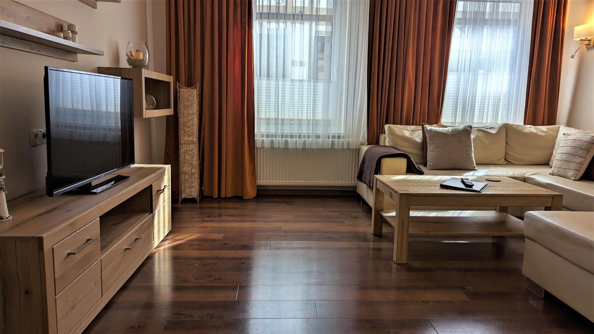 Altstadthotel Goldene Kugel Waren  Extérieur photo