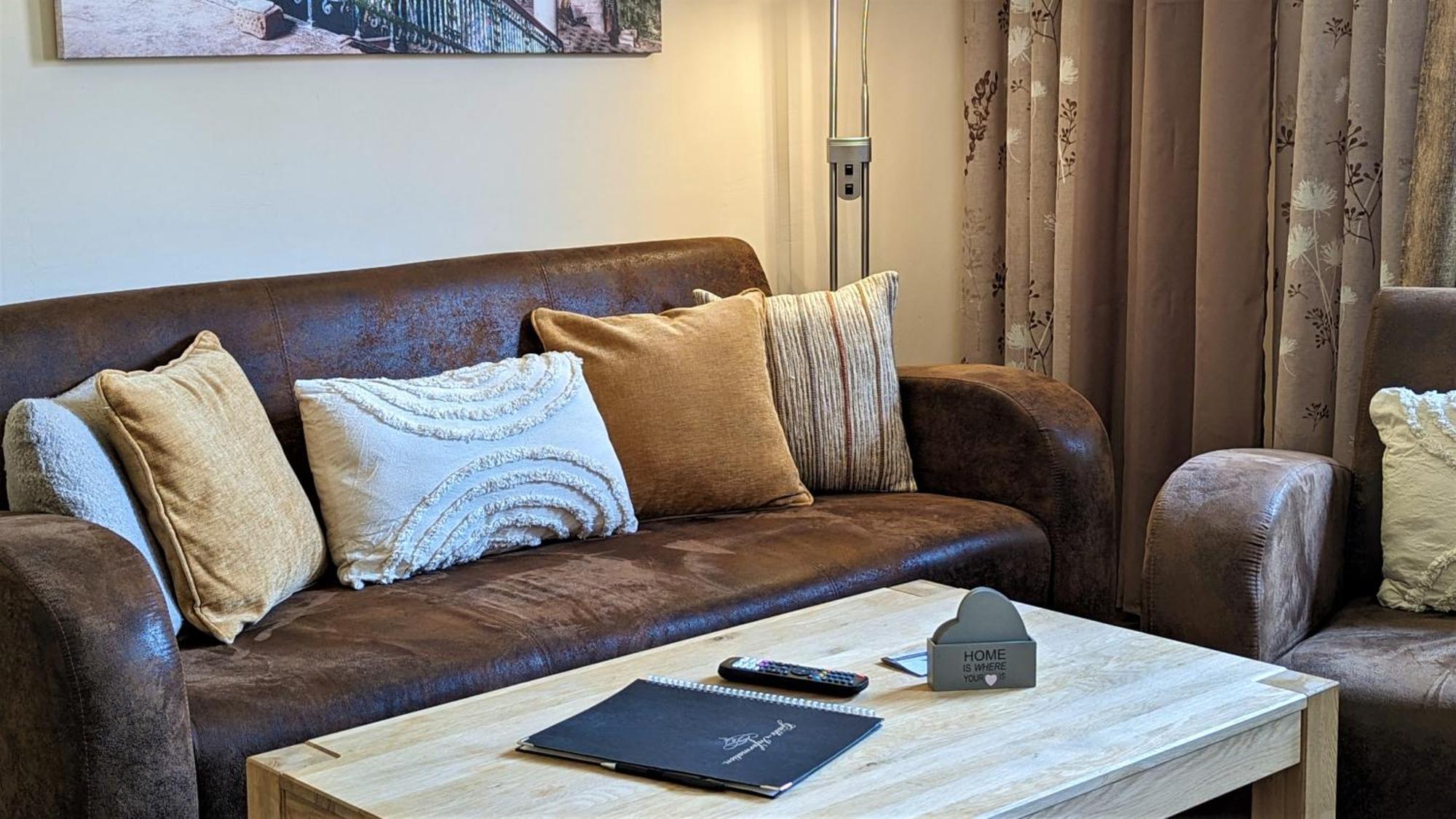 Altstadthotel Goldene Kugel Waren  Extérieur photo