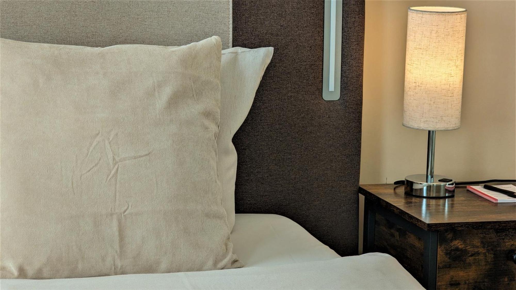 Altstadthotel Goldene Kugel Waren  Extérieur photo